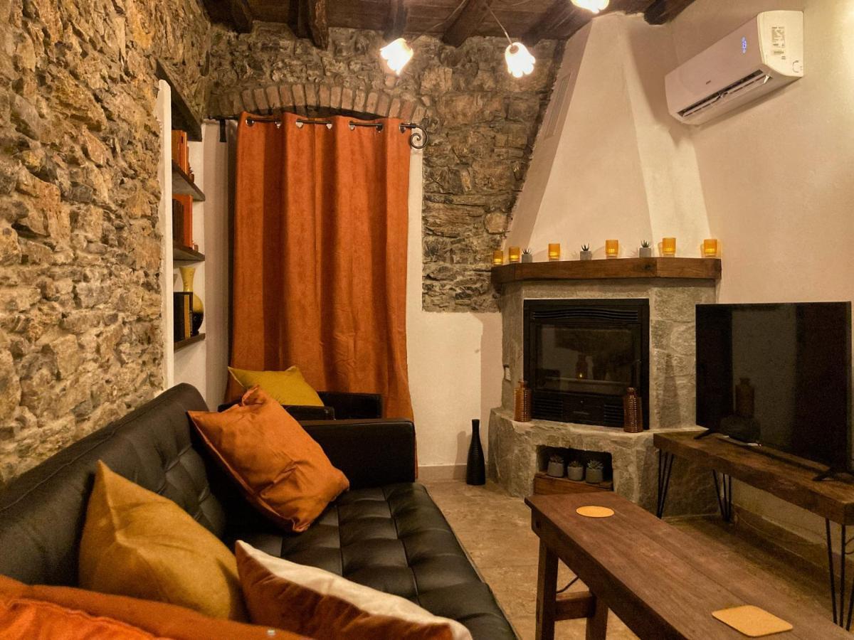 La Casa Rossa Arcola Con Vista Villa Luaran gambar