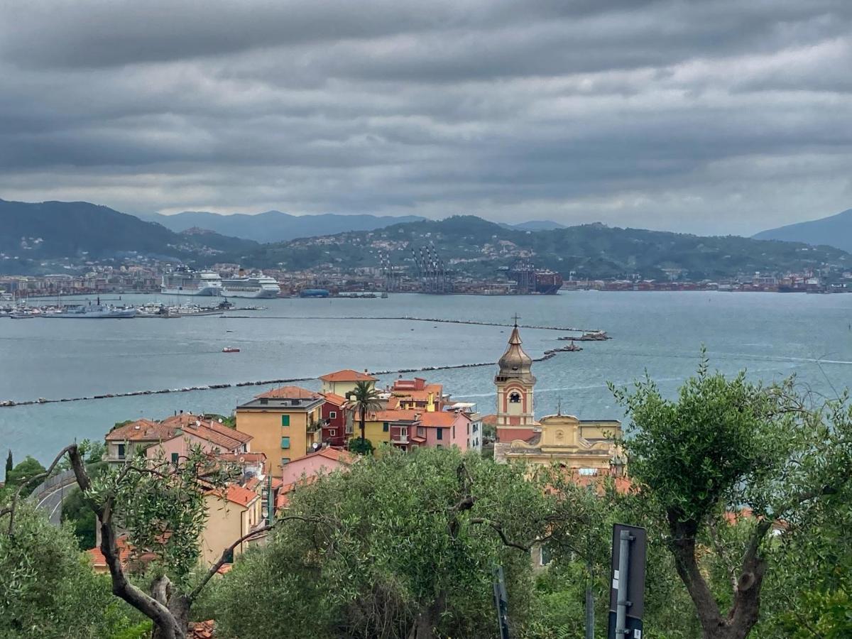 La Casa Rossa Arcola Con Vista Villa Luaran gambar
